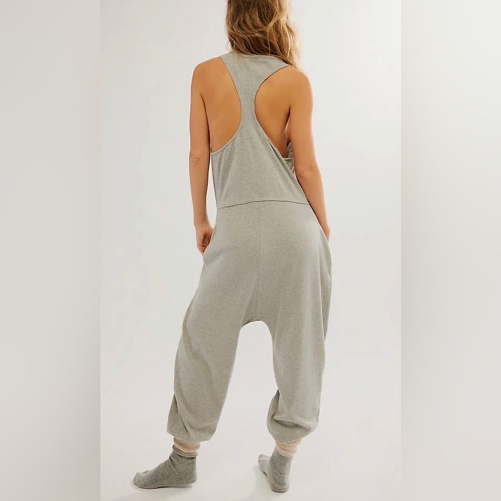 Free People Intimately Our - Downtime Romper Jumpsuit Medium Light Gray NWOT - Picture 2 of 4
